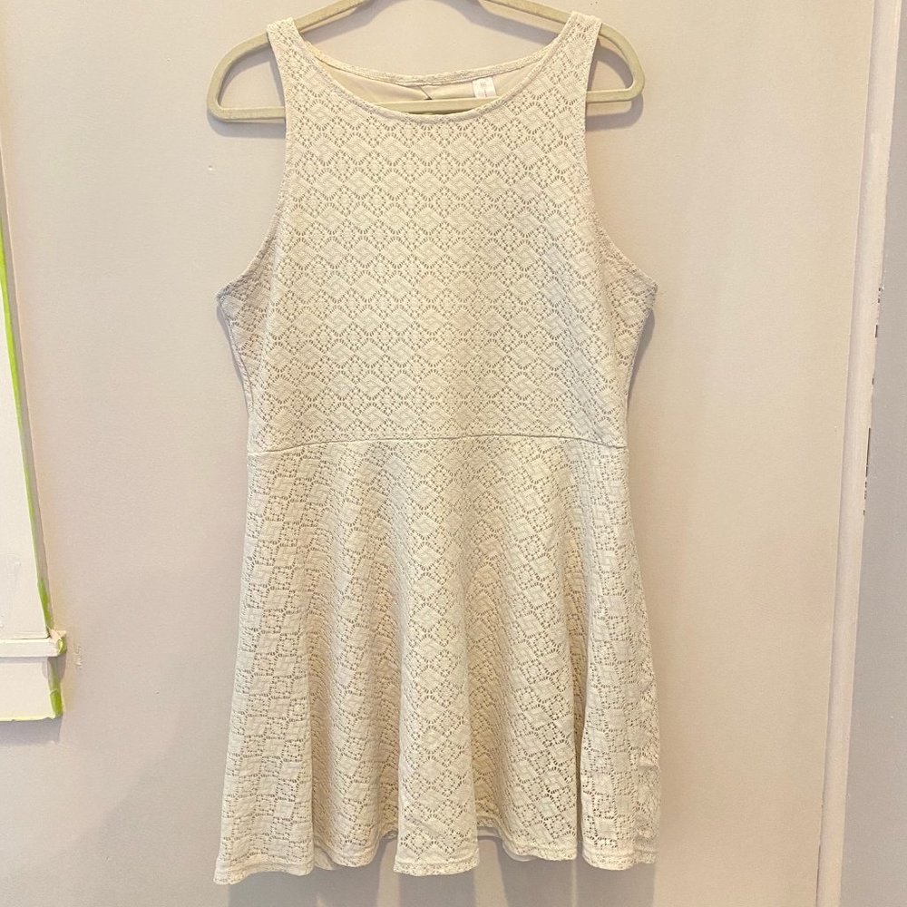 Juniors XXL Cream Colored Knit/Lace Mini